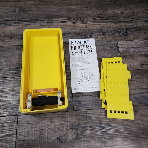 Vintage Magic Fingers pea/bean sheller. New in box never used. Z - Picture 4 of 5